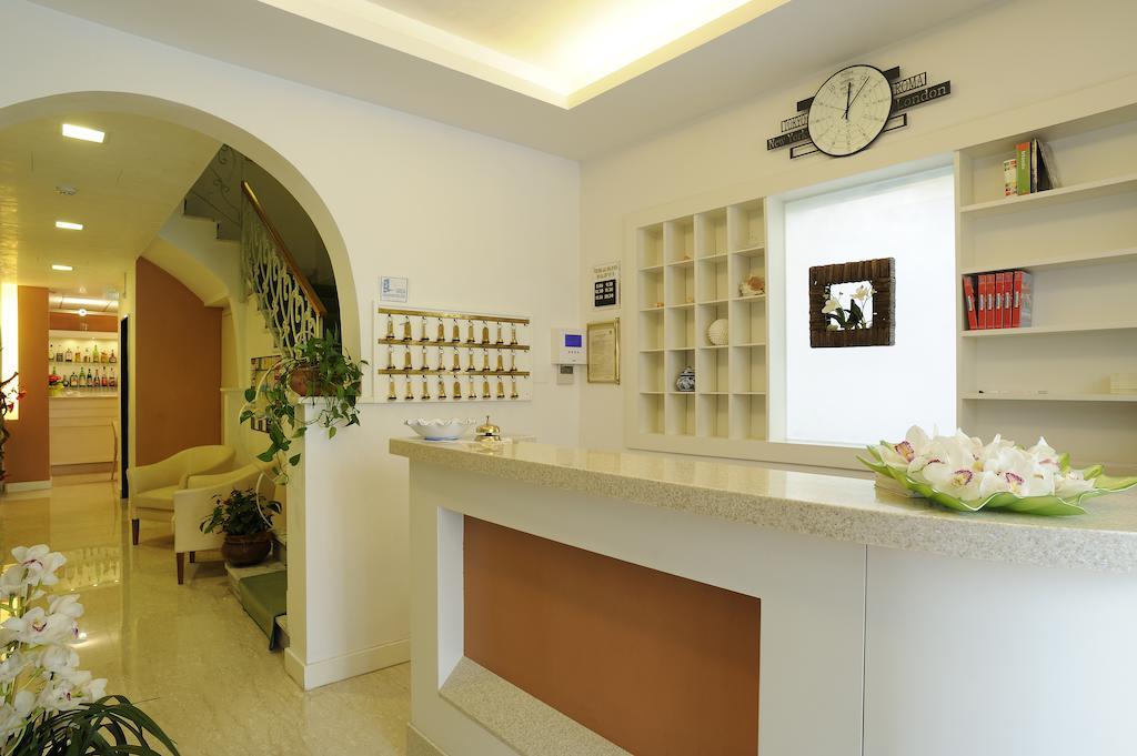 Hotel Garden Laigueglia Εξωτερικό φωτογραφία